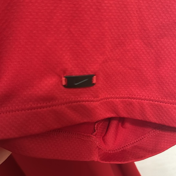 Tiger Woods Golf Polo - Picture 4 of 4